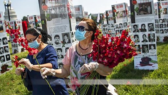 نمایشگاه عکس شهیدان در مقابل کنگره آمریکا