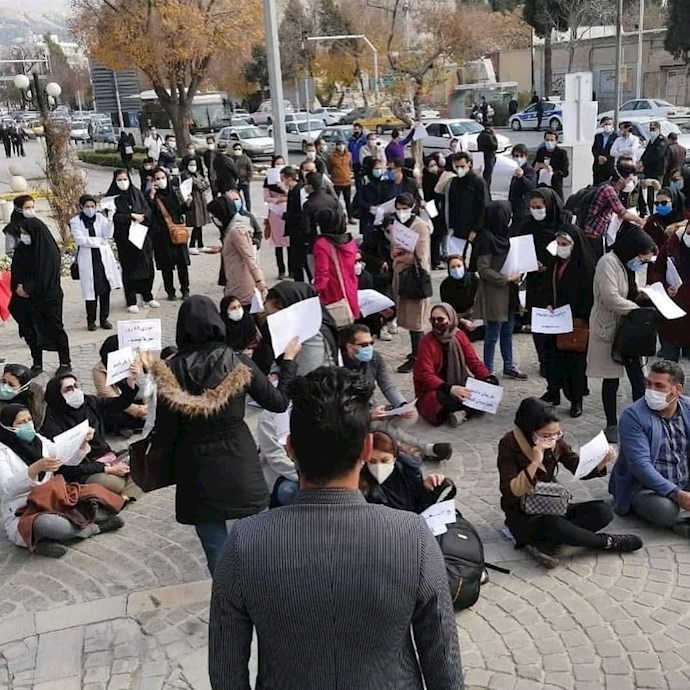 -تظاهرات پرستاران در شیراز 