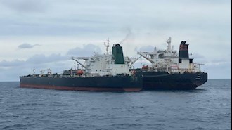 کشتی رژیم ایران در سواحل اندونزی نفت قاچاق می‌کردند
