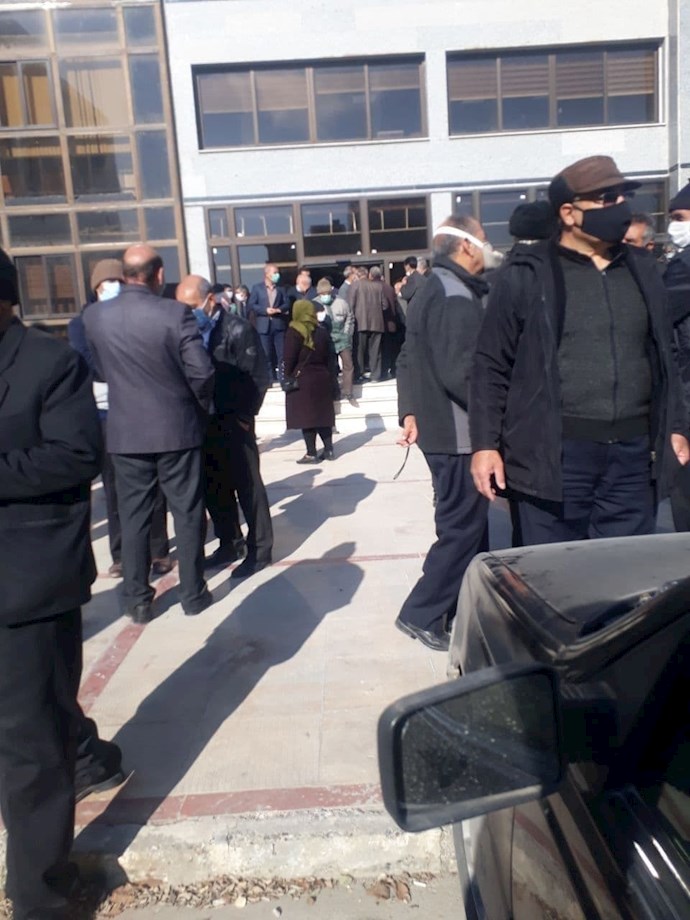 تجمع اعتراضی بازنشستگان و مستمری‌بگیران تأمین اجتماعی در کرمانشاه