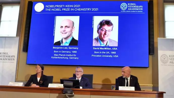  نوبل شیمی ۲۰۲۱ به‌طور مشترک به شیمیدانهایی از بریتانیا و آلمان رسید