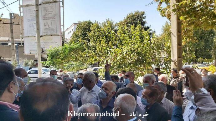 اعتراضات بازنشستگان و معلمان در تهران و ۱۵شهر دیگر -۱۱مهر۱۴۰۰ - 8