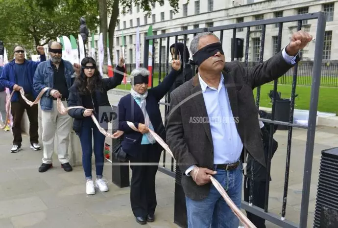 تظاهرات ایرانیان آزاده در انگلستان در آستانه روز جهانی علیه مجازات اعدام و در اعتراض به حضور رئیسی جلاد در کنفرانس آب و هوا در گلاسکو - 9