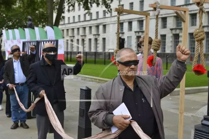تظاهرات ایرانیان آزاده در انگلستان در آستانه روز جهانی علیه مجازات اعدام و در اعتراض به حضور رئیسی جلاد در کنفرانس آب و هوا در گلاسکو - 4