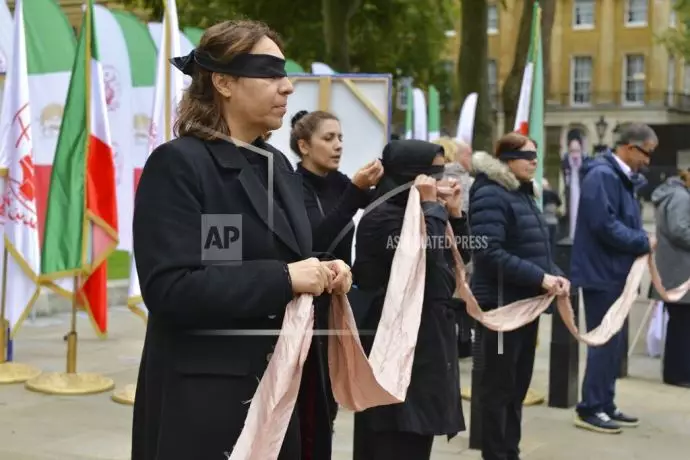 تظاهرات ایرانیان آزاده در انگلستان در آستانه روز جهانی علیه مجازات اعدام و در اعتراض به حضور رئیسی جلاد در کنفرانس آب و هوا در گلاسکو - 2