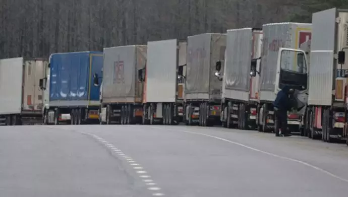 ترکیه ورود کامیونهای ایران به این کشور را ممنوع کرد
