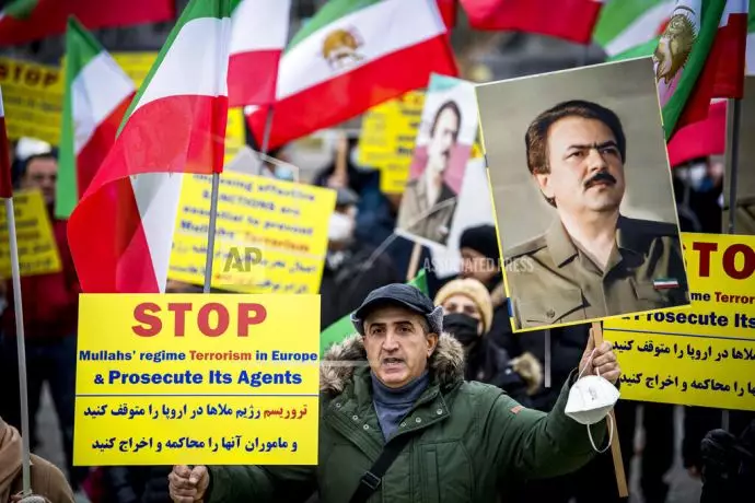 آسوشیتدپرس: تظاهرات ایرانیان همزمان با دادگاه استیناف آنتورپ بلژیک - 9