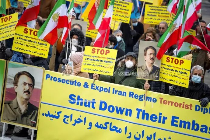 آسوشیتدپرس: تظاهرات ایرانیان همزمان با دادگاه استیناف آنتورپ بلژیک - 3