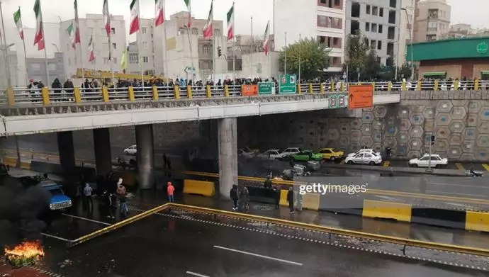 تجارب قیام آبان – شیوه‌های ایجاد ترافیک توسط قیام‌آفرینان - گزارش تصویری - 4