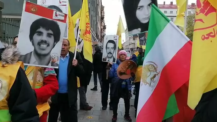 تظاهرات ایرانیان آزاده در استکهلم در برابر دادگاه دژخیم حمید نوری