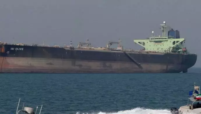 تعرض سپاه پاسداران به یک کشتی در خلیج فارس