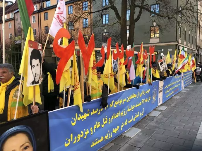 -تظاهرات ایرانیان آزاده و بستگان شهیدان سربه‌دار در استکهلم - 1