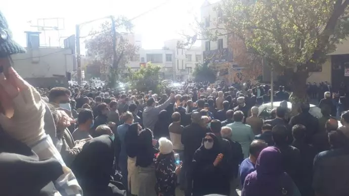 شیراز - خیزش سراسری معلمان در بیش از ۱۰۰شهر میهن