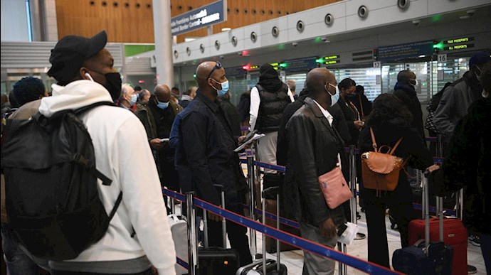 ازدحام مسافران در فرودگاه شارل دوگل فرانسه بدلیل محدودیتهای کرونایی