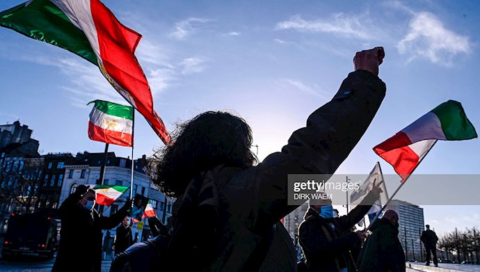 تجمع ایرانیان آزاده بعد از حکم دادگاه آنتورپ 