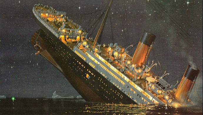 غرق شدن کشتی - عکس از آرشیو