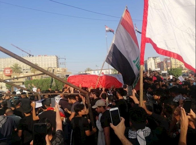 تظاهرات مردم و جوانان کربلا در تشییع پیکر ایهاب الوزنی از فعالان عراق - 4