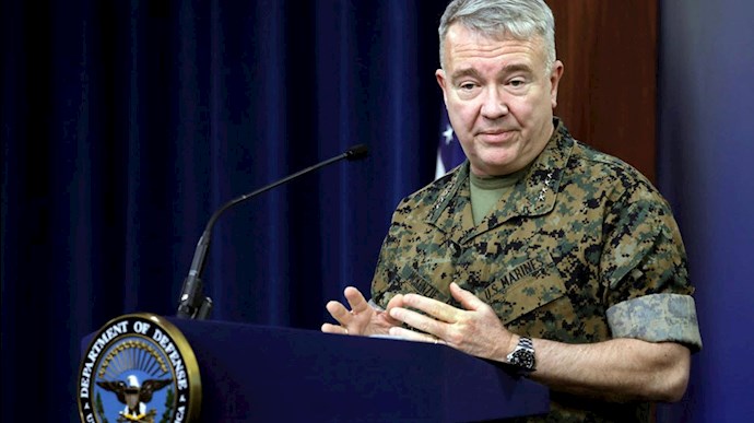 ژنرال کنت مکنزی فرماندهٔ نیروهای مرکزی آمریکا