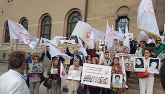 تظاهرات هواداران مجاهدین در استکهلم سوئد همزمان به شروع محاکمه حمید نوری از دژخیمان قتل عام ۶۷