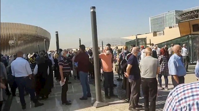 صف واکسن در ایران