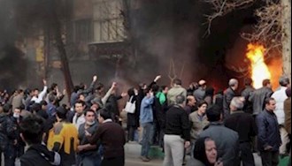 قیام آبان - عکس از آرشیو