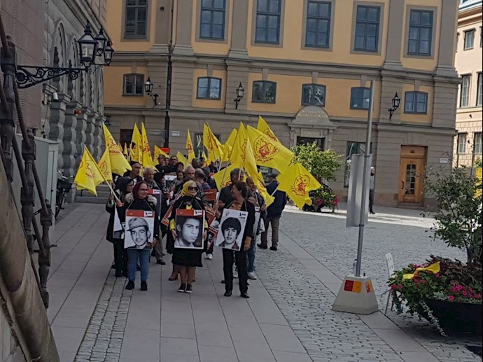 -تظاهرات ایرانیان آزاده و هواداران سازمان مجاهدین در برابر پارلمان سوئد - 0