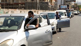 لبنان - خودروها در صف سوخت