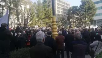 تجمع اعتراضی جمعی از کارکنان معاونت تجاری مخابرات ایران