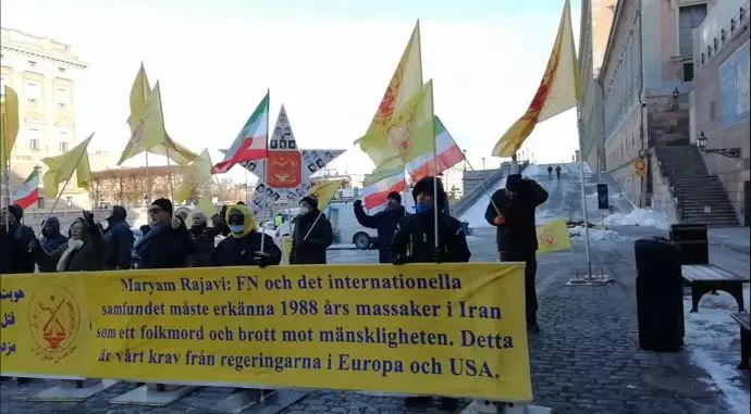 -تظاهرات ایرانیان آزاده و یاران شورشگر مقابل پارلمان سوئد - 2