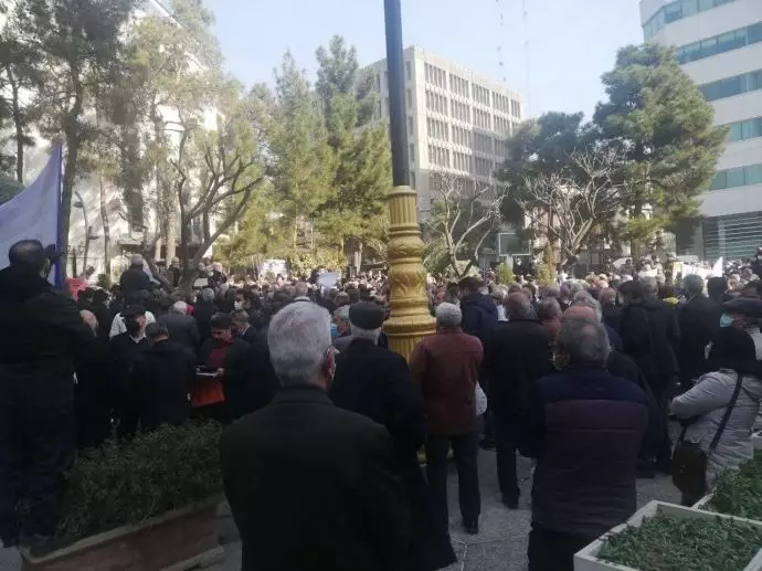 تجمع اعتراضی جمعی از کارکنان معاونت تجاری مخابرات ایران - 7