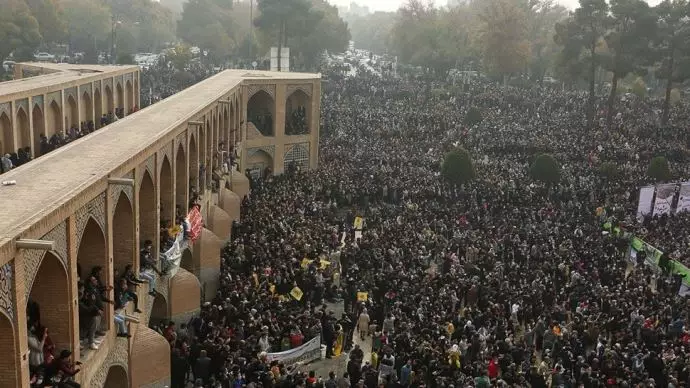 تظاهرات مردمی در اصفهان