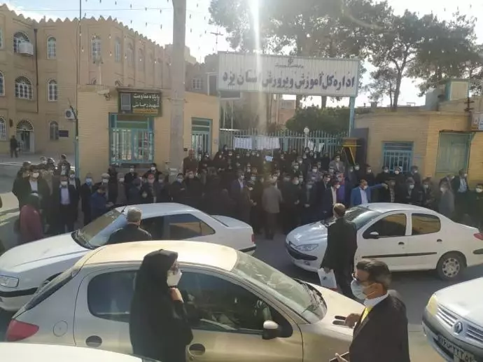 -تجمع اعتراضی معلمان یزد 