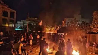  مهاباد - بستن خیابانها توسط مردم و جوانان - قیام سراسری مردم ایران - گزارش تصویری