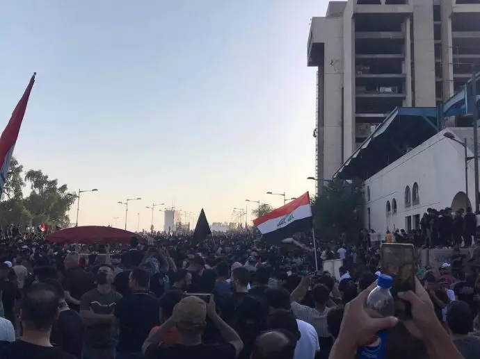 تظاهرات هزاران تن از مردم در بغداد در سومین سالگرد جنبش اعتراضی انقلاب اکتبر - 8
