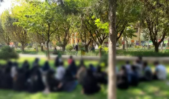-تهران - اعتصاب و تحصن دانشجویان دانشگاه تربیت مدرس - ۱۰مهر