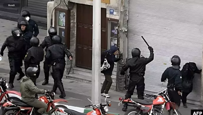سرکوب معترضان در ایران 