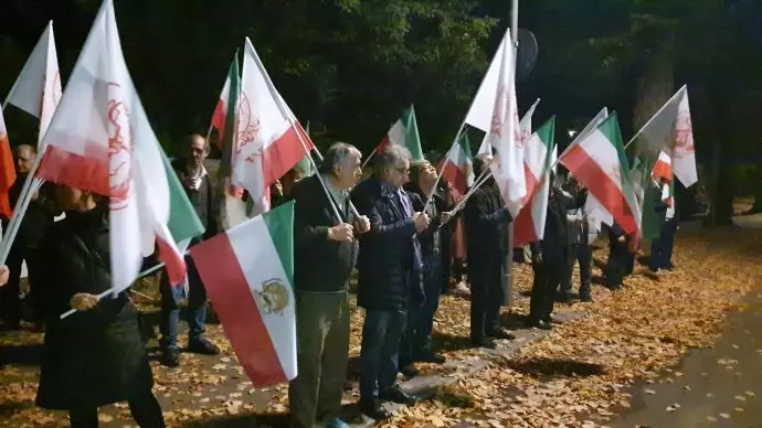 برلین - تظاهرات ایرانیان آزاده در اعتراض به آتش‌سوزی و انفجار در زندان اوین ۲۳مهرماه