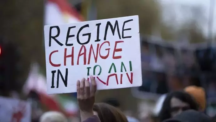 تغییر رژیم در ایران