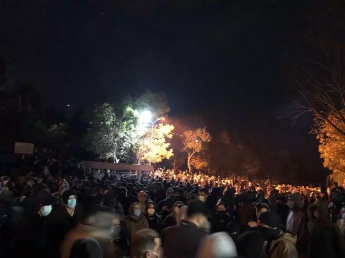 تجمع هزاران تن از مردم مهاباد در برابر خانه شهید قیام فایق مام قادری - 0