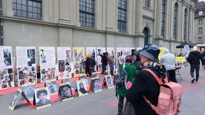 -برن سوئیس - برپایی نمایشگاه شهدای قیام سراسری مردم ایران توسط هواداران سازمان مجاهدین - 1
