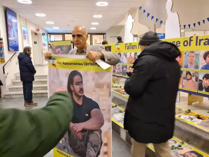 -نمایشگاه عکس شهدای انقلاب دمکراتیک مردم ایران در سوئد - 2