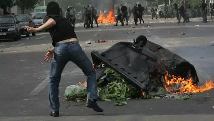قیام ایران
