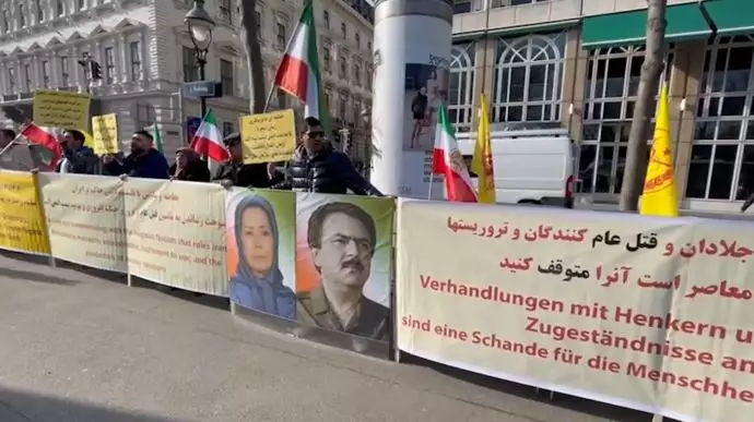 -وین -تظاهرات ایرانیان آزاده همزمان با مذاکرات اتمی ۲۶بهمن - 3