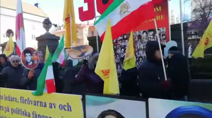 -تظاهرات ایرانیان آزاده و هواداران مجاهدین در استهکلم سوئد - 4