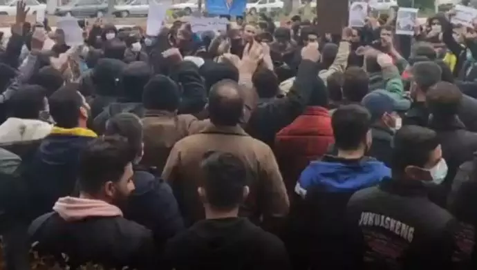 اعتراض کارگران معدن زغال‌سنگ طزره