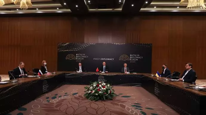 دیدار وزیران روسیه و اوکراین در ترکیه