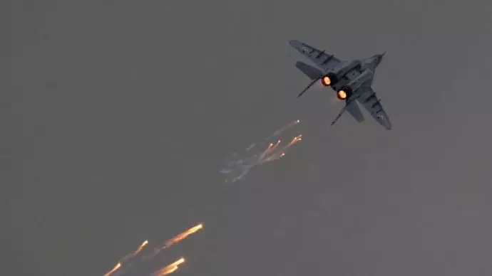 مانور هواپیمای جنگنده اوکراین