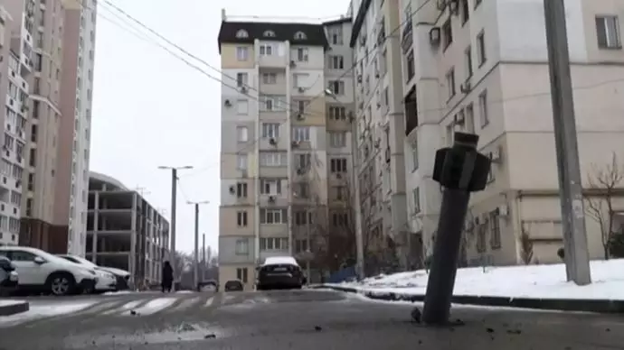 تصویری از موشکهای عمل نکرده در خیابانهای خارکیف