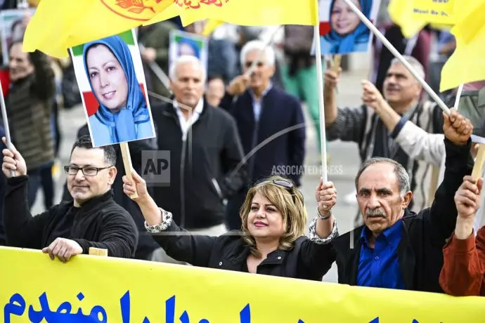 خبرگزاری آسوشیتدپرس: انعکاس ۸۰ عکس از حکم دادگاه استیناف در بلژیک در مورد توطئهٔ بمب‌گذاری در گردهمایی مقاومت ایران در پاریس