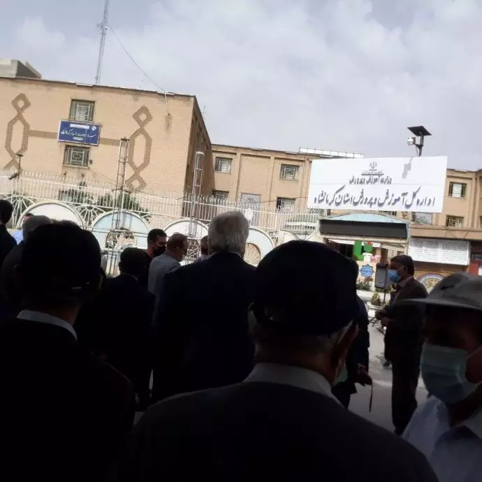 -تجمع اعتراضی معلمان در کرمانشاه 